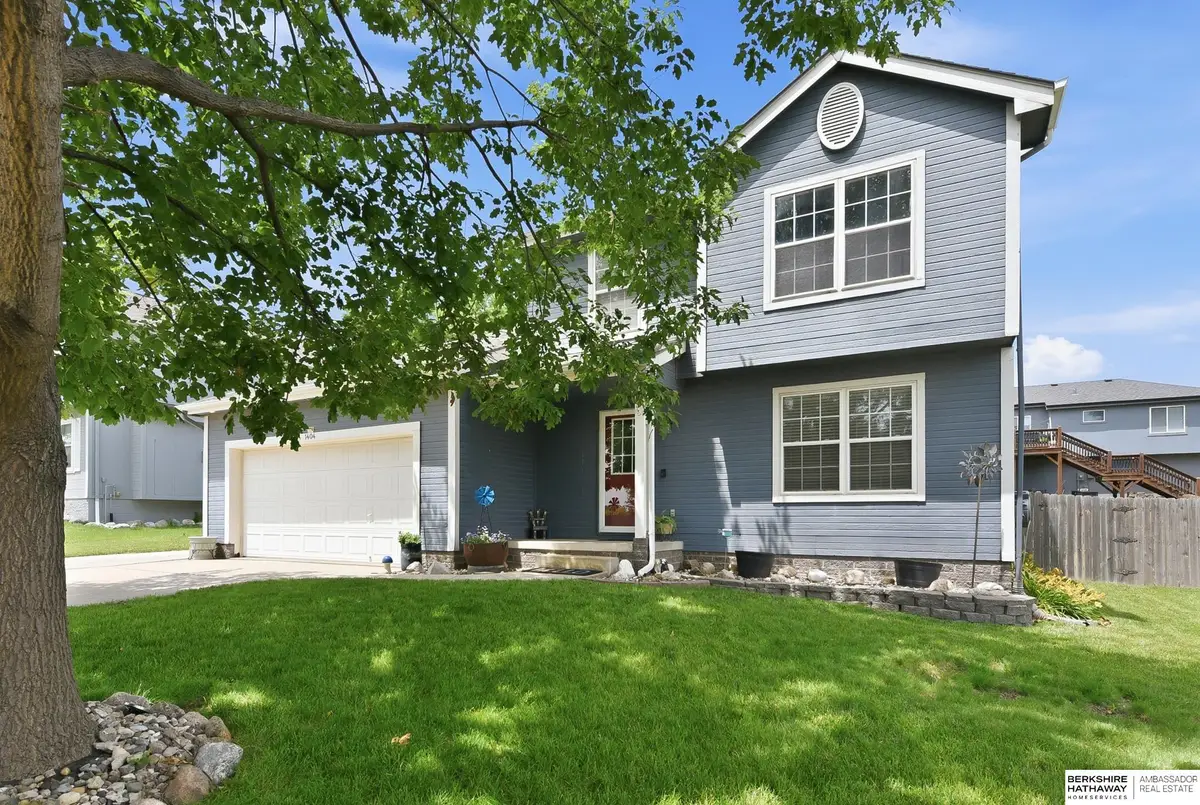 1404 Durham Drive, Papillion, NE 68133 - #1