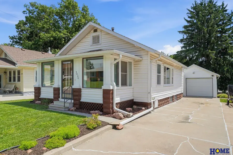3826 Saint Marys Avenue, Lincoln, NE 68502 - #3