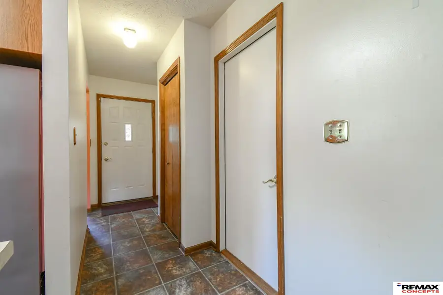 5440 Pioneers Boulevard, Lincoln, NE 68506 - #2