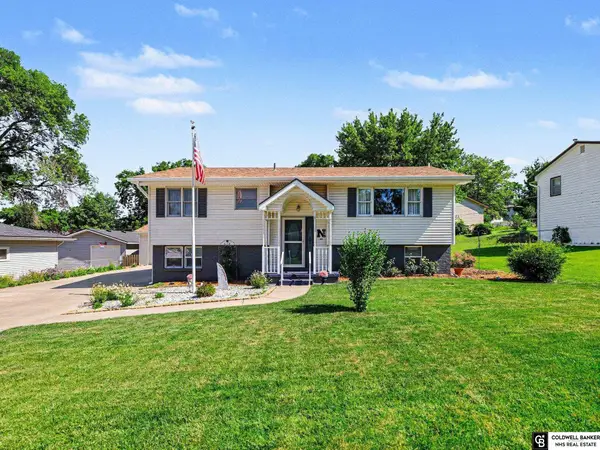 5026 Aspen Drive, Omaha, NE 68157