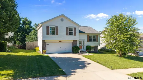 17625 Josephine Street, Omaha, NE 68136