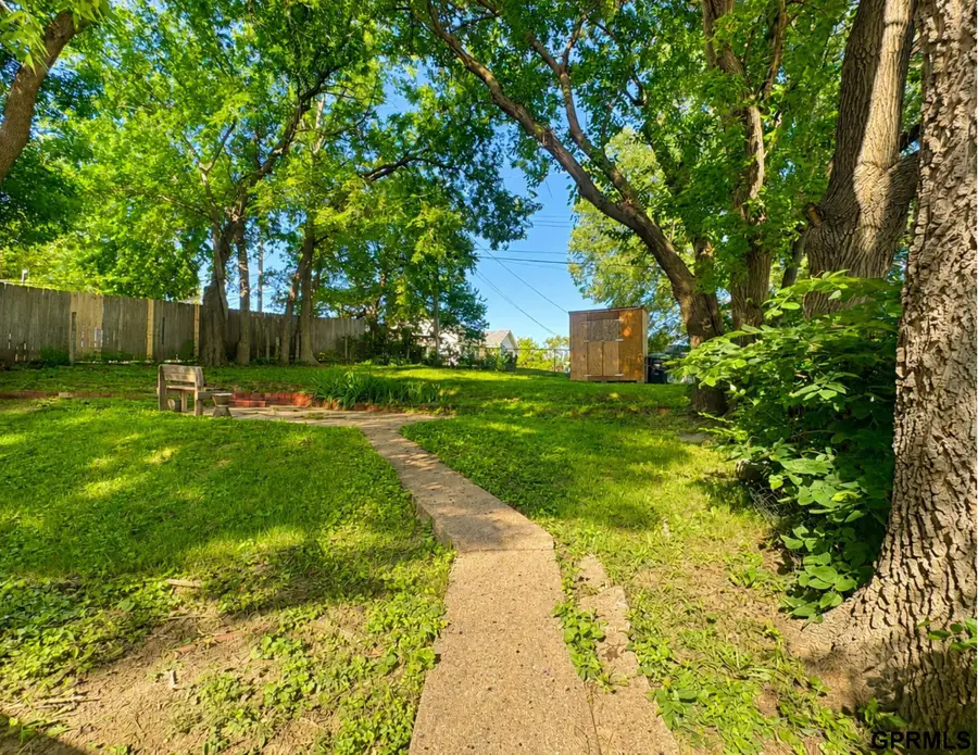 2122 S 46 Street S, Omaha, NE 68106 - #2