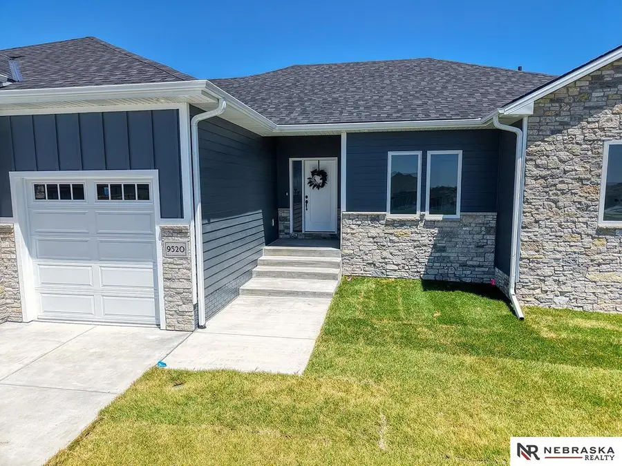 9520 Delano Drive, Lincoln, NE 68516 - #2