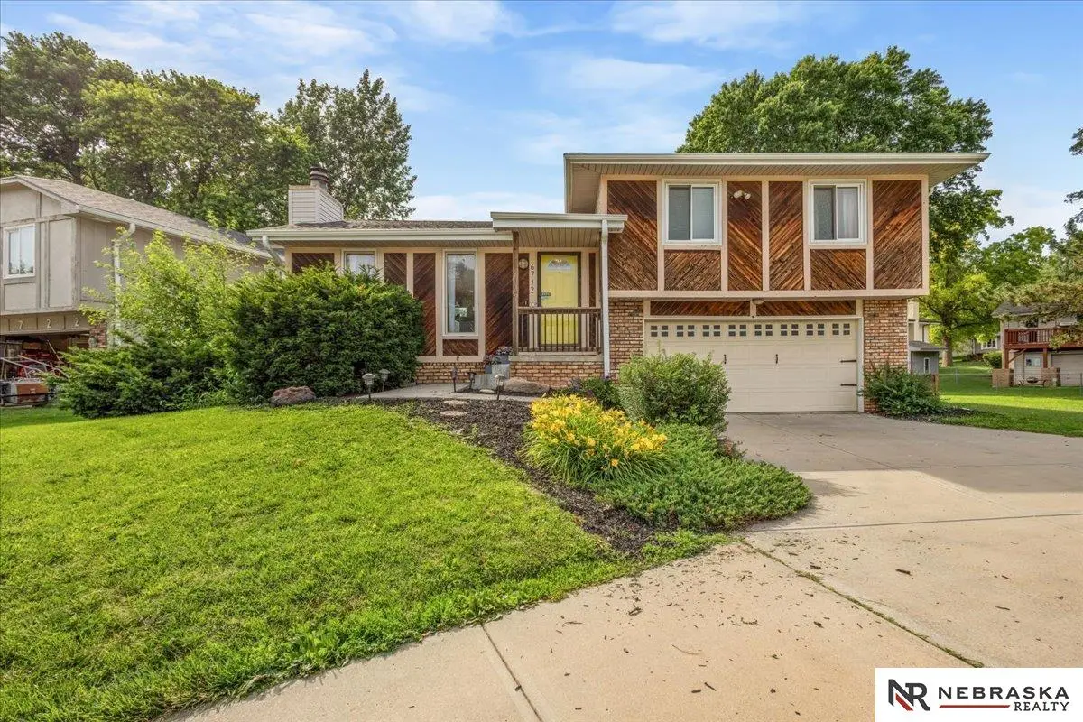 6712 S 73rd Avenue, Ralston, NE 68127 - #1