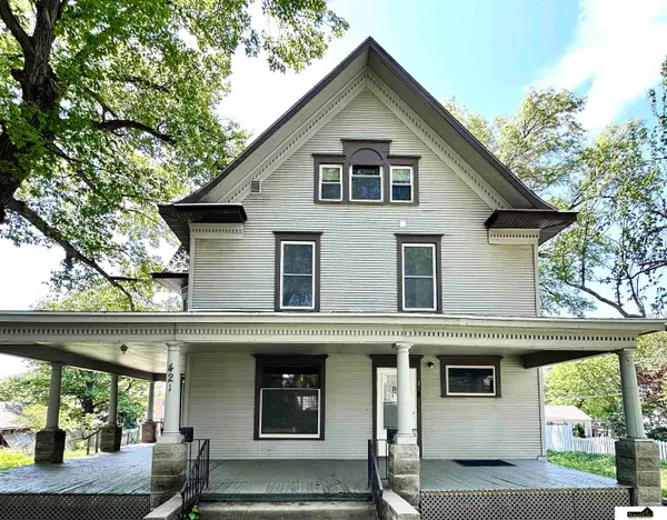 421 S 28th Street, Lincoln, NE 68510