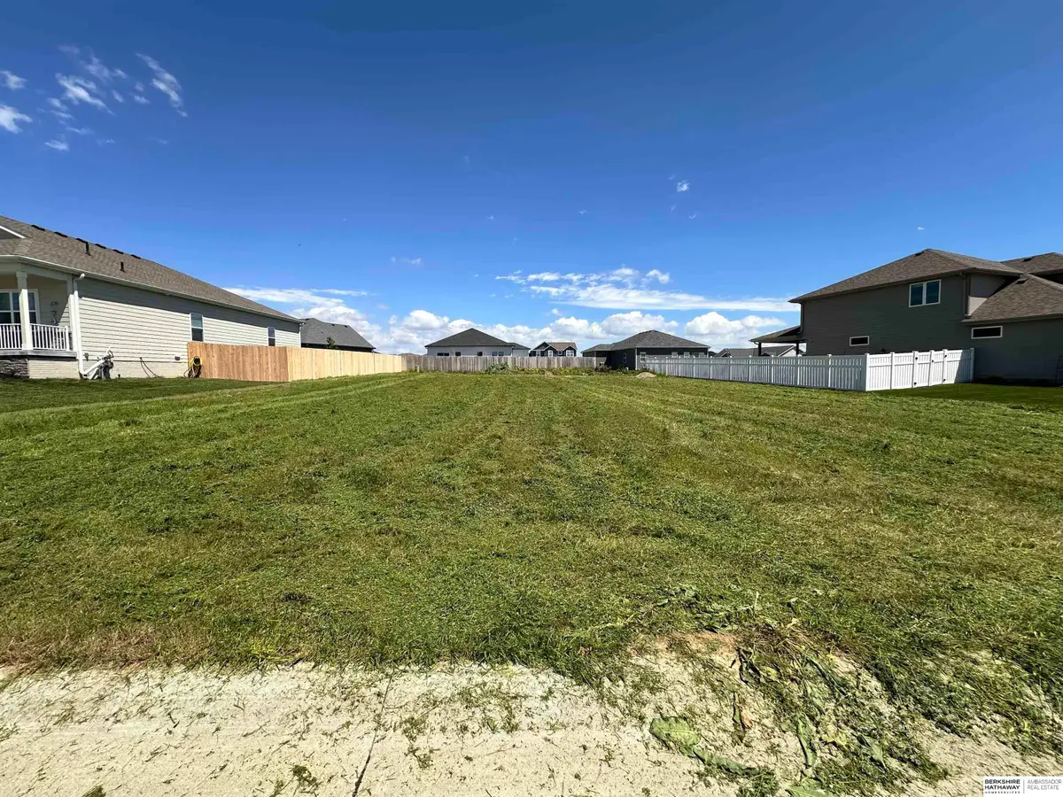 6308 Centennial Road, Papillion, NE 68157 - #1
