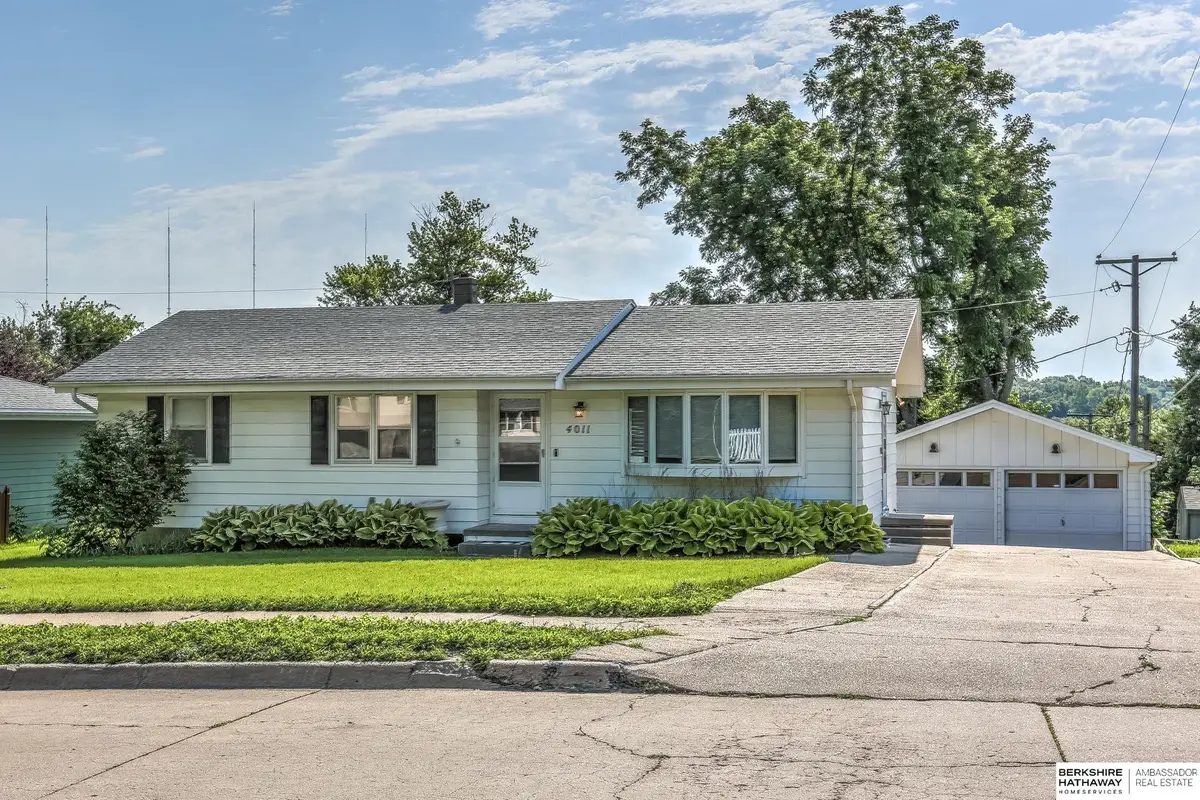 4011 N 92 Avenue, Omaha, NE 68134 - #1