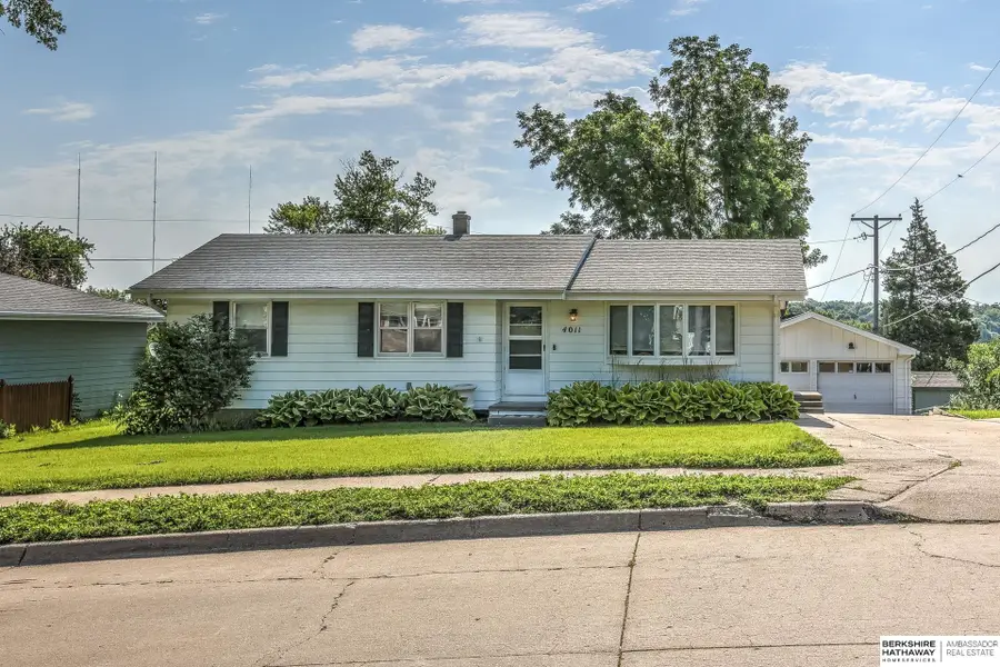 4011 N 92 Avenue, Omaha, NE 68134 - #2
