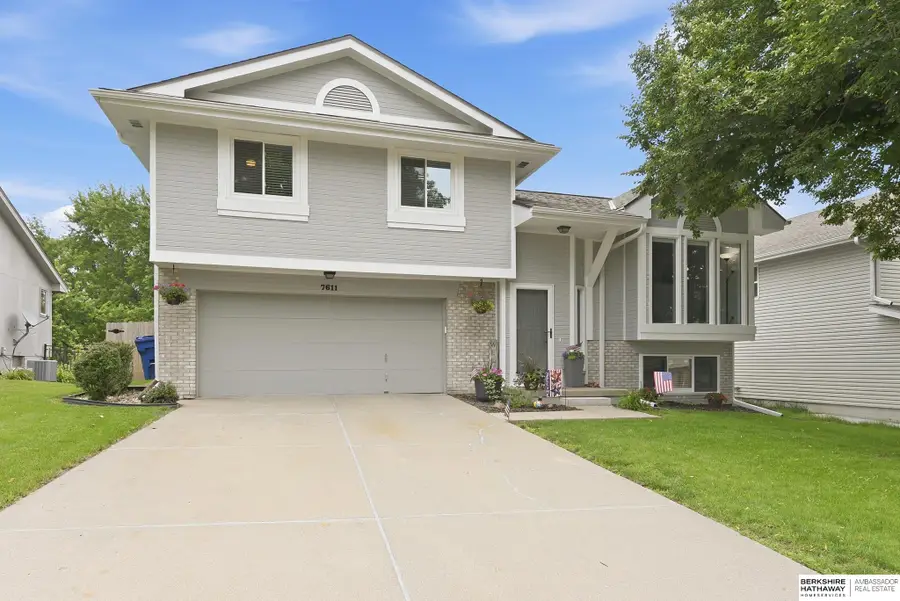 7611 S 137th Avenue, Omaha, NE 68138 - #2