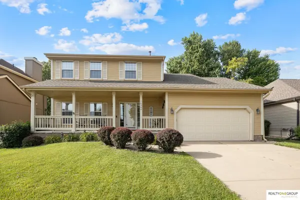 16364 Taylor Street, Omaha, NE 68116