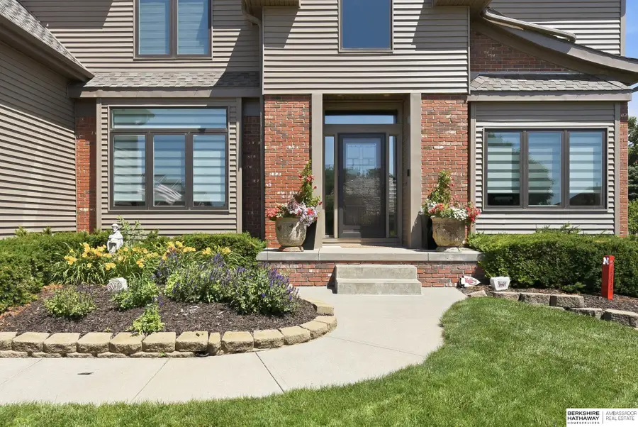 2709 N 159th Street, Omaha, NE 68116 - #2