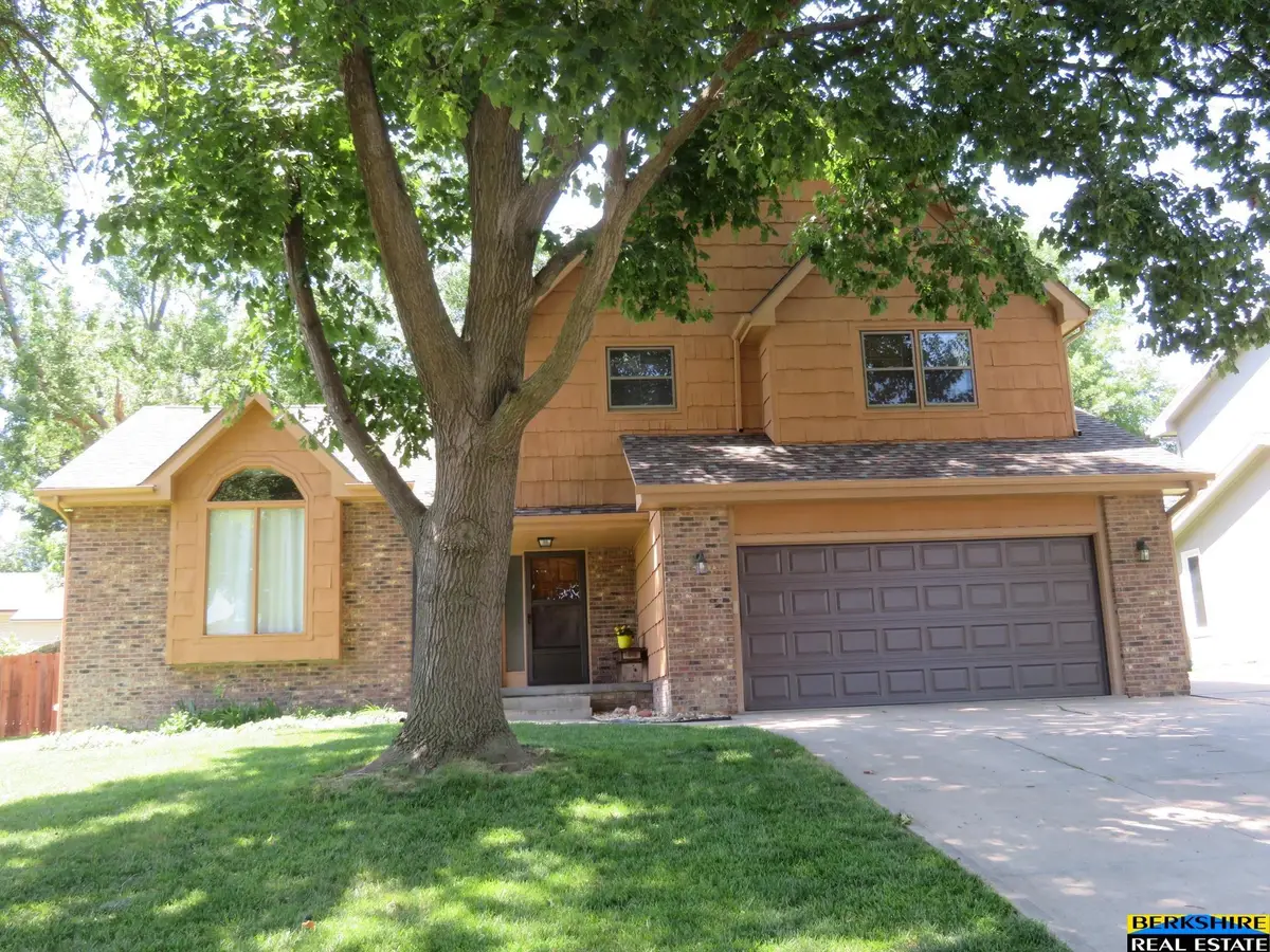 904 Iron Road, Papillion, NE 68046 - #1