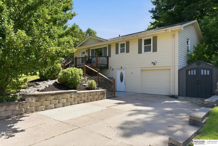 725 N Beadle Street, Papillion, NE 68046 - #2