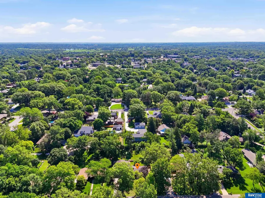 3820 S 39th Street, Lincoln, NE 68506 - #2