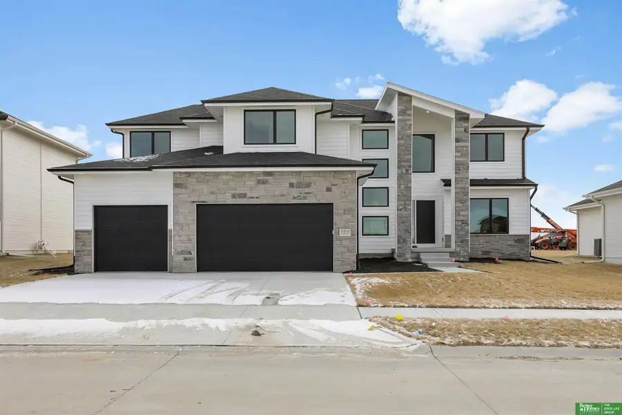 5427 N 213th Avenue, Elkhorn, NE 68022 - #2