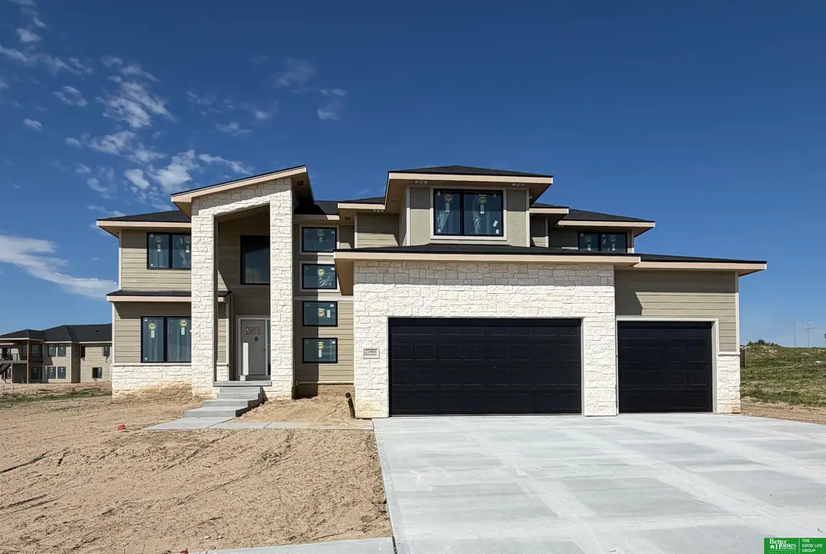 21901 Buchanan Parkway, Gretna, NE 68028 - #1