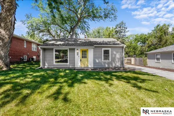 353 S 46th Street, Lincoln, NE 68510