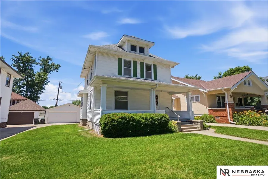 2424 N 45th Avenue, Omaha, NE 68104 - #2
