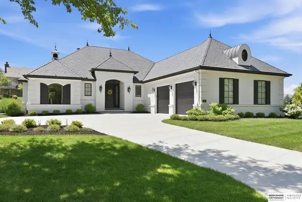 844 N 143rd Plaza, Omaha, NE 68154
