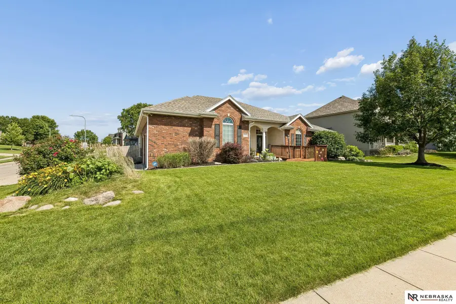 7513 S 95th Street, La Vista, NE 68128 - #2