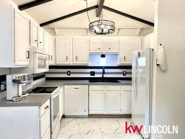 736 W Burt Drive, Lincoln, NE 68521 - #2