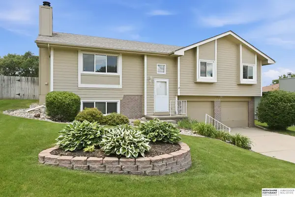 7716 S 71st Avenue, La Vista, NE 68128