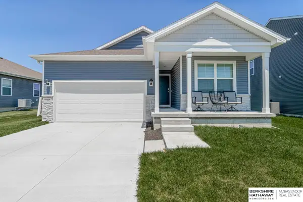 11462 Port Royal Drive, Papillion, NE 68046