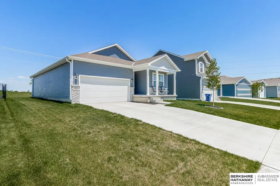 11462 Port Royal Drive, Papillion, NE 68046 - #3