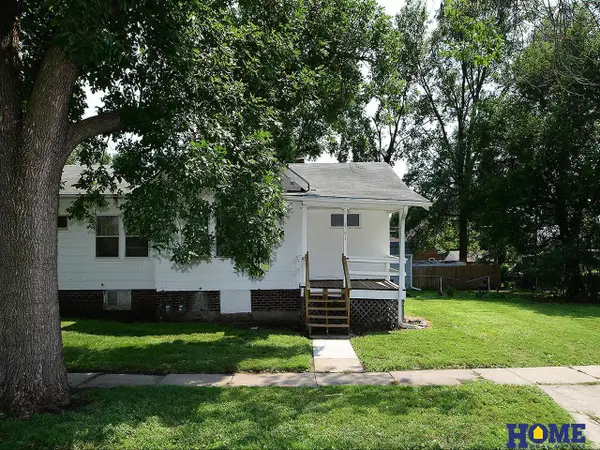 2793 F Street, Lincoln, NE 68510