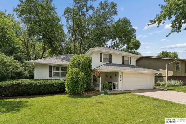 1806 Mayfair Drive, Omaha, NE 68144