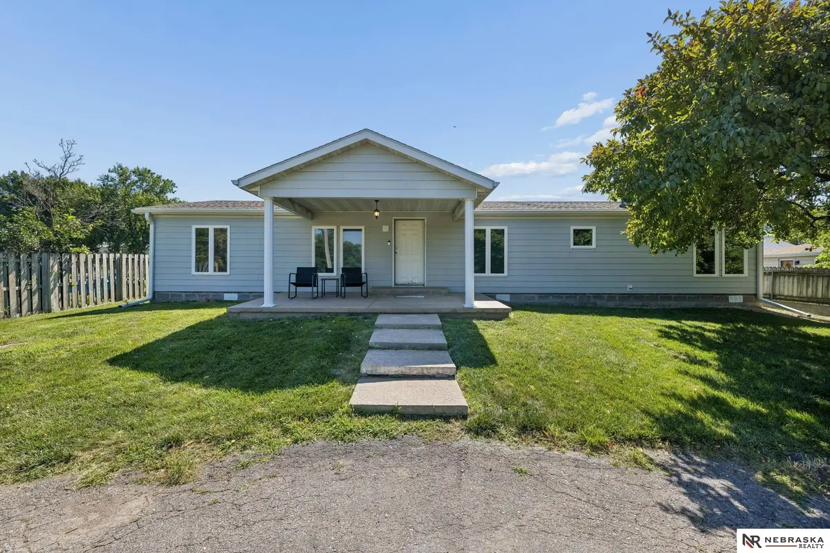 1516 N Ashland Avenue, Beatrice, NE 68310 - #1