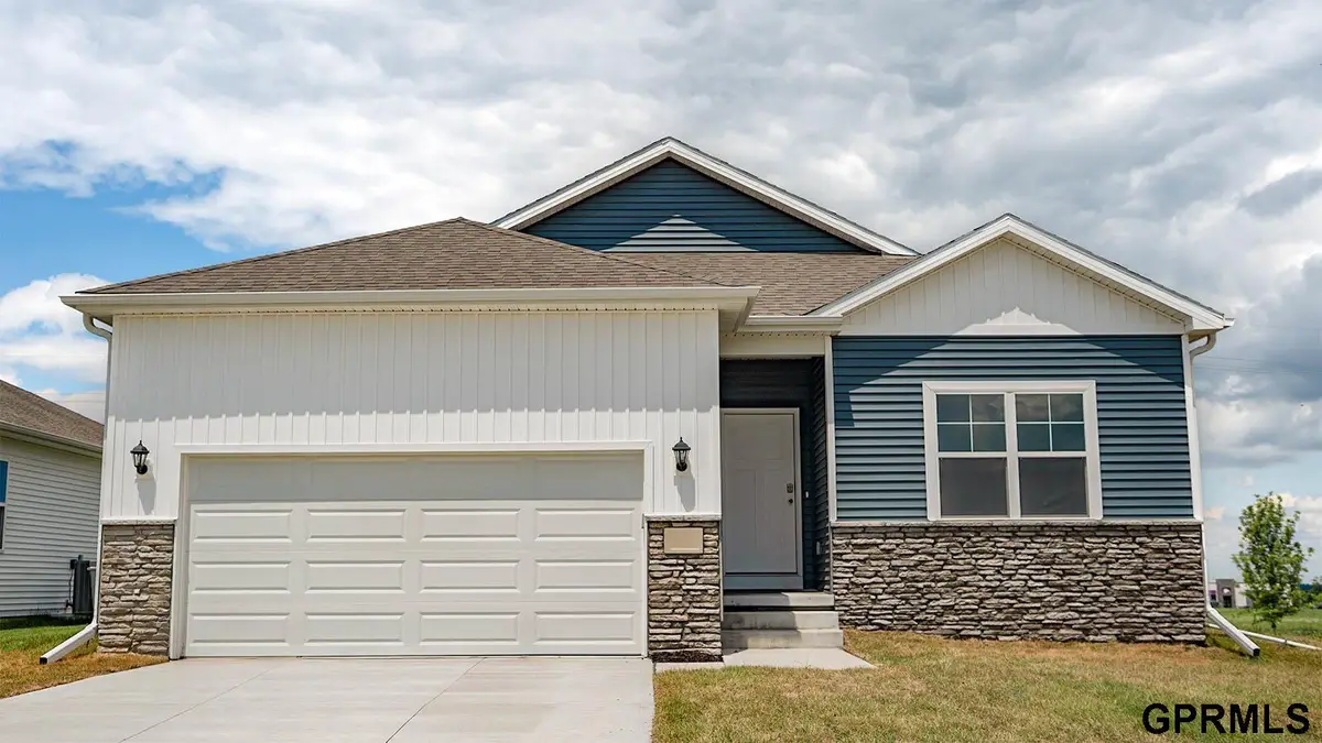 6515 N 187th Street, Elkhorn, NE 68022 - #1