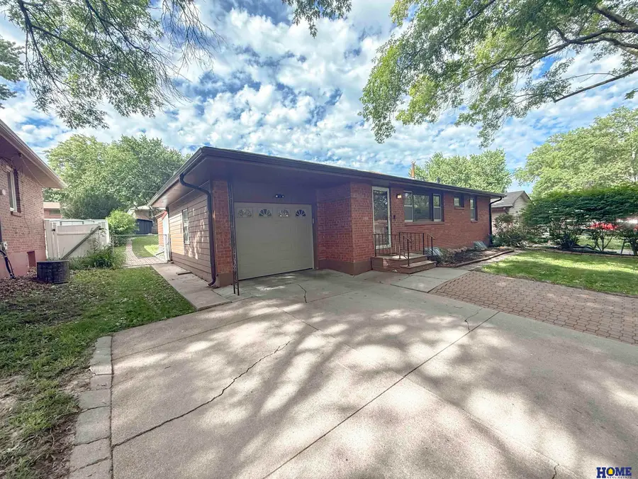 7920 Steinway Road, Lincoln, NE 68505 - #3