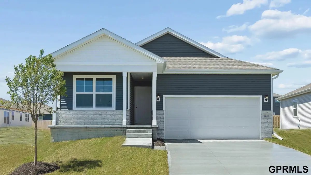 11462 Stony Point Drive, Papillion, NE 68046 - #1