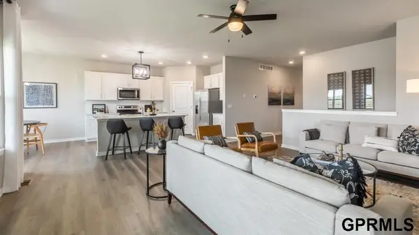 12266 S 206th Drive, Gretna, NE 68028