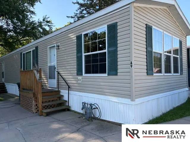 3701 Mckinley Street #A9, Omaha, NE 68112 - #1