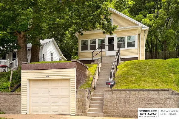 323 Benton Street, Council Bluffs, IA 51503