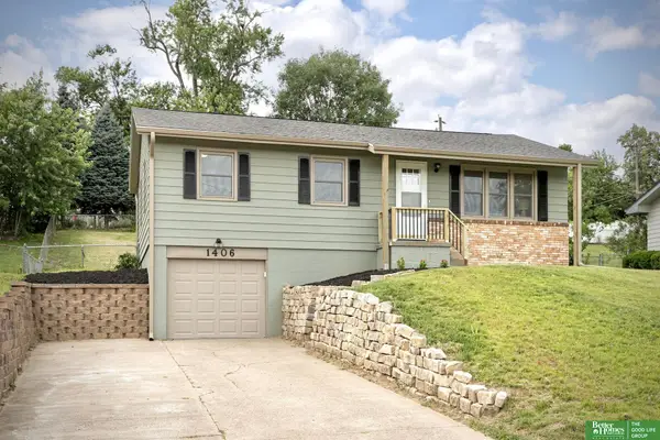1406 Betz Road, Bellevue, NE 68005