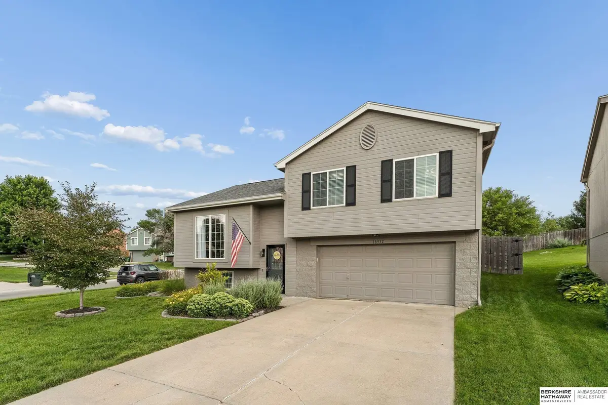 18932 U Street, Omaha, NE 68135 - #1