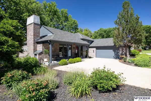 6720 Rexford Drive, Lincoln, NE 68506