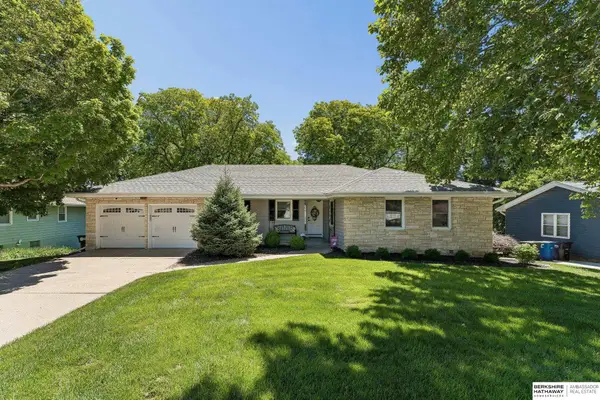 2205 S 90th Street, Omaha, NE 68124