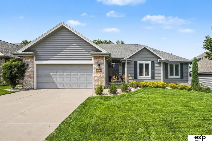 13510 Hillsborough Drive, Omaha, NE 68164 - #2