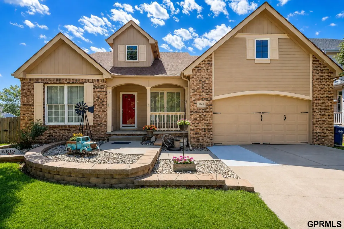 9804 S 28th Avenue, Bellevue, NE 68123 - #1