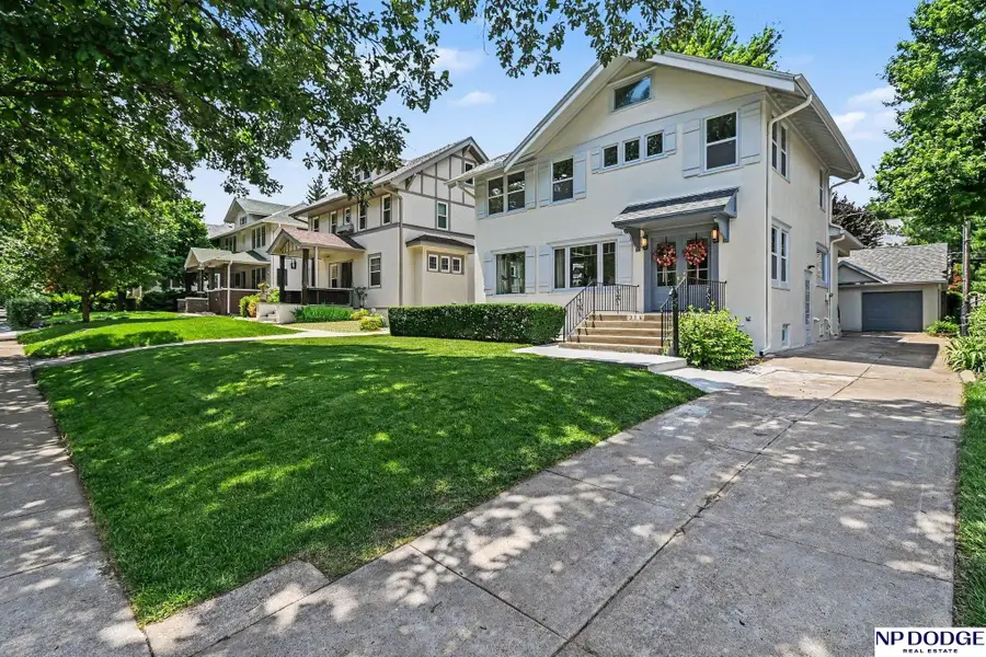 314 S 52 Street, Omaha, NE 68132 - #2
