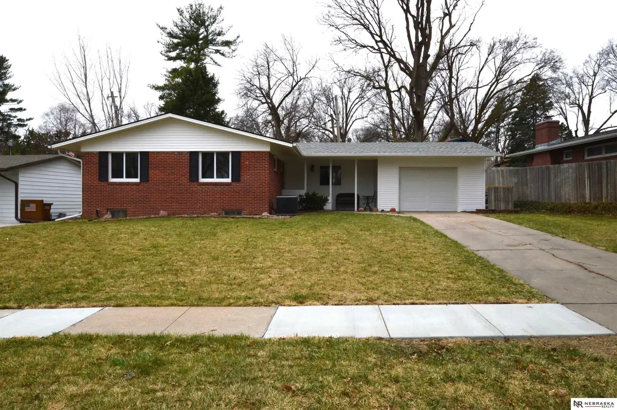 5815 J Street, Lincoln, NE 68510 - #1