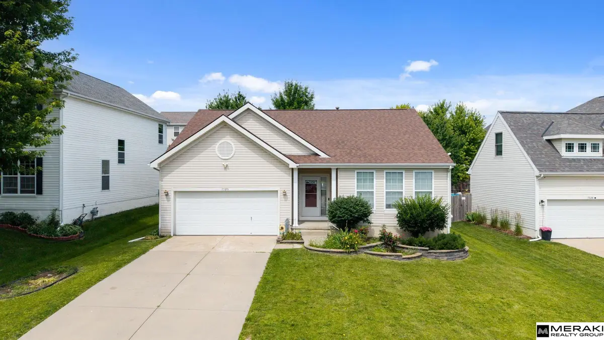 7520 N 107 Avenue, Omaha, NE 68122 - #1