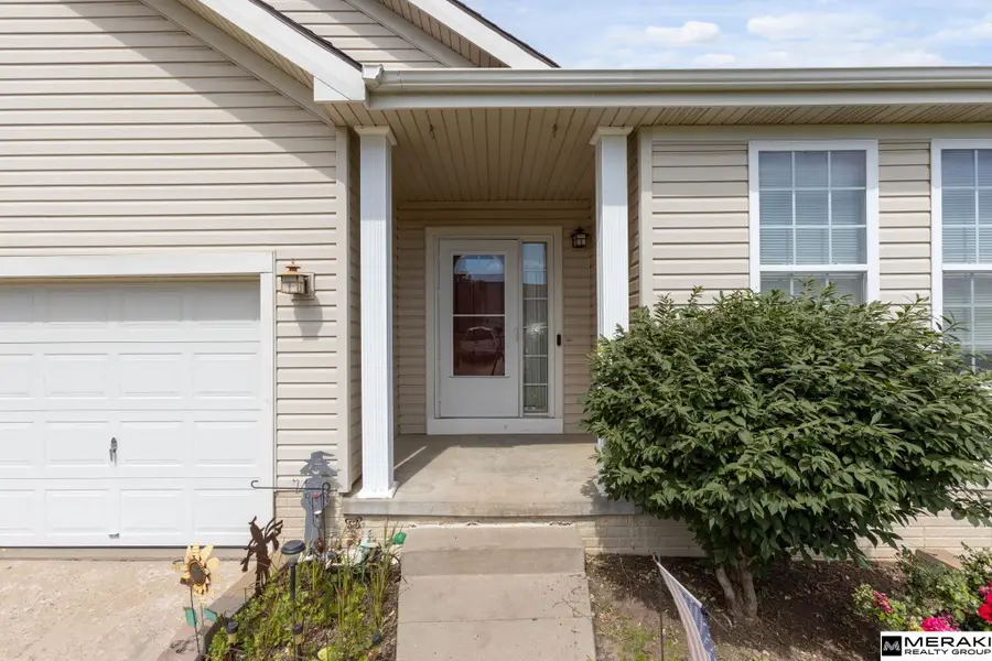 7520 N 107 Avenue, Omaha, NE 68122 - #2