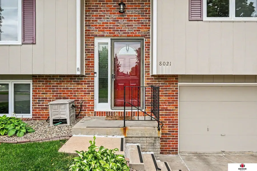 8021 Myrtle Street, Lincoln, NE 68506 - #3