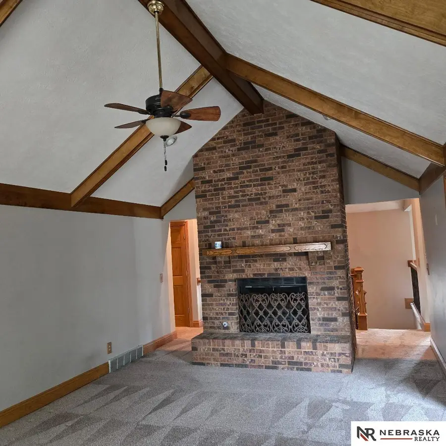 205 N 159 Circle, Omaha, NE 68118 - #3