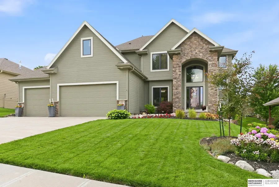18229 C Street, Omaha, NE 68130 - #2